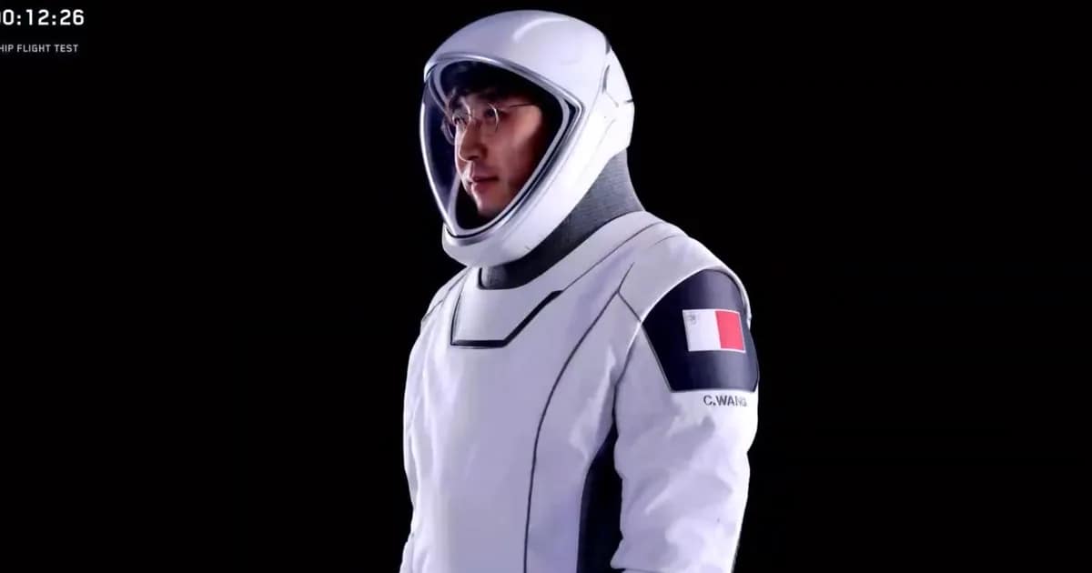 A billionaire crypto bro will lead humanity to Mars atop Musk’s Starship